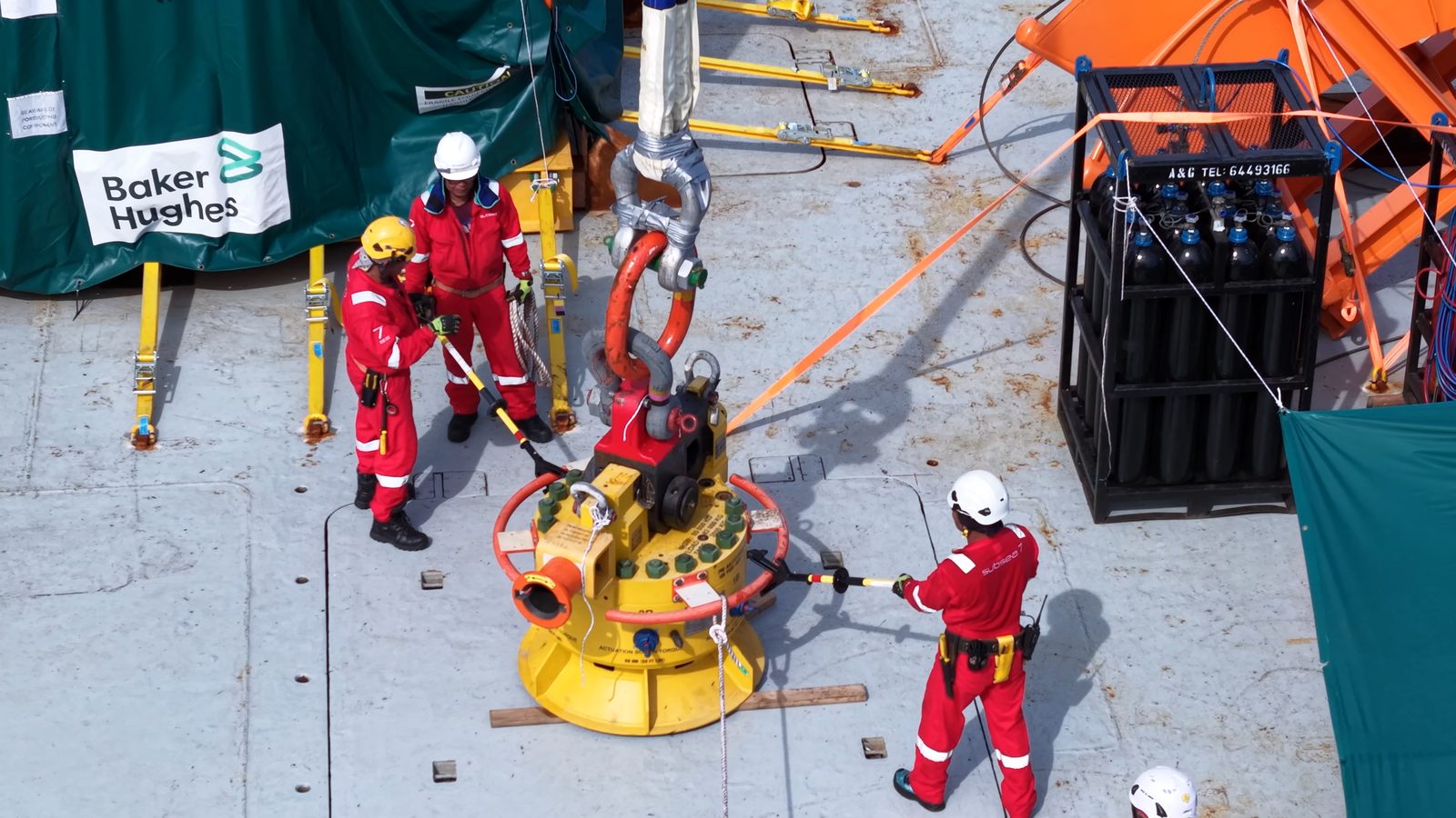 Deck crew working a subsea lift